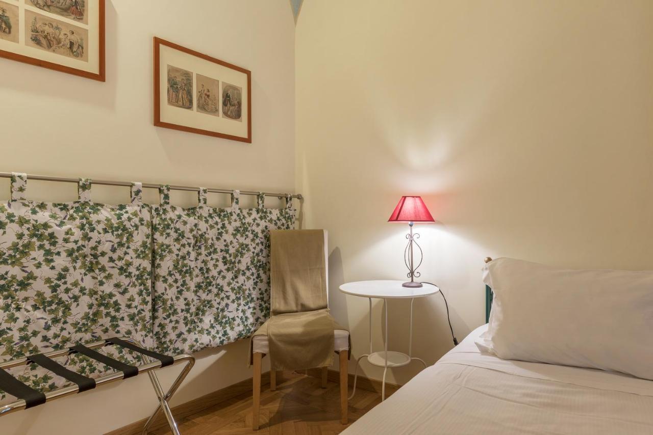 Casa Cornacchie - FromhometoРим Екстер'єр фото